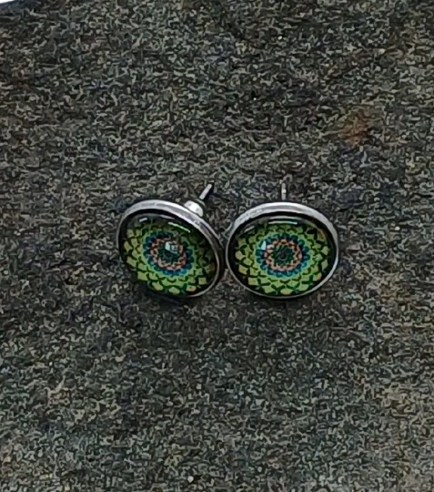 Náušnice "Zelená harmonie" - 12mm