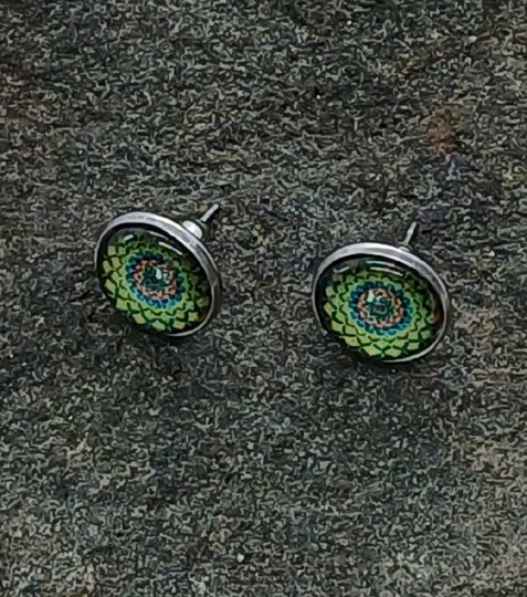 Náušnice "Zelená harmonie" - 12mm